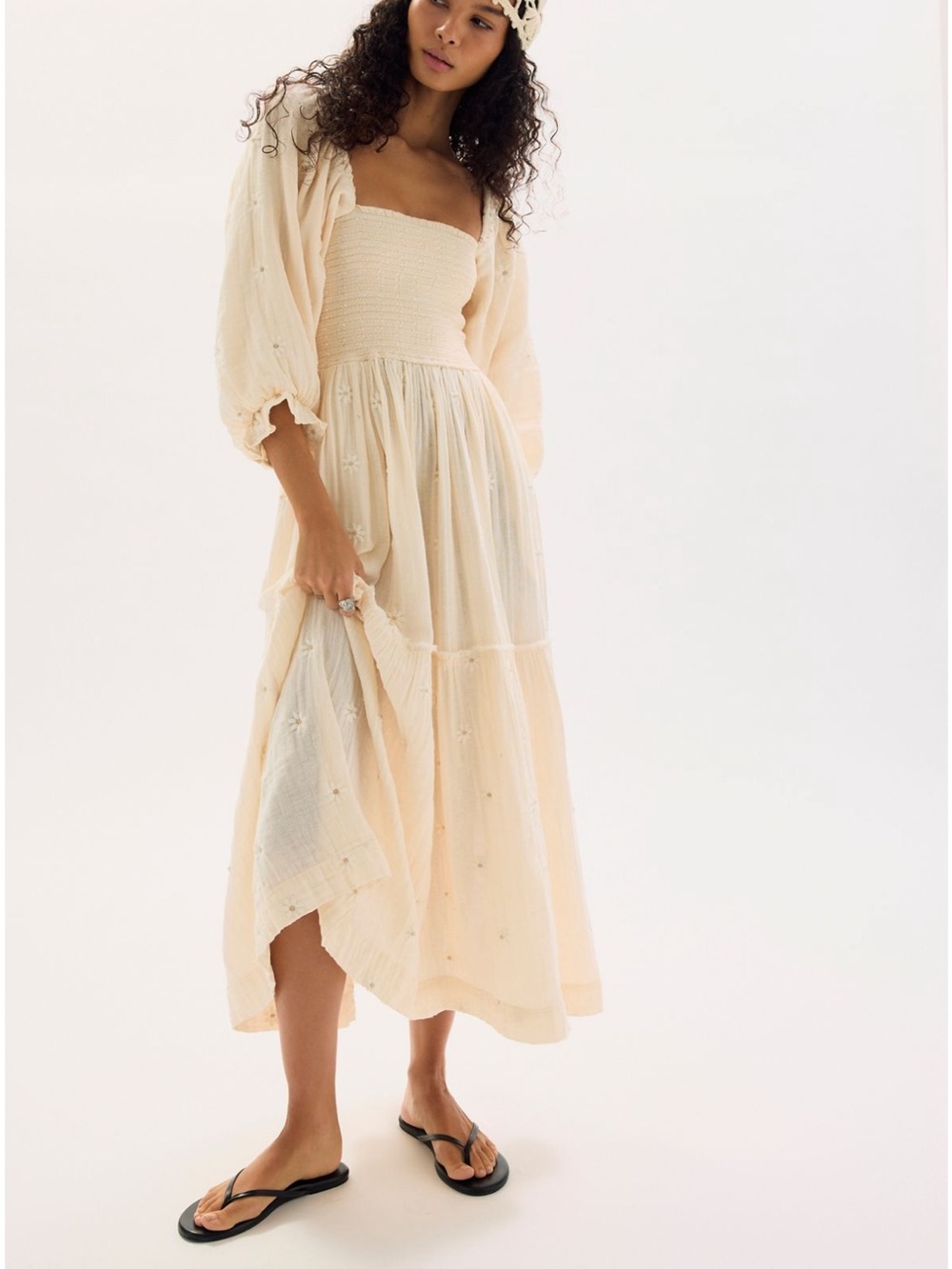 Dahlia embroidered maxi dress - Picture 3 of 6